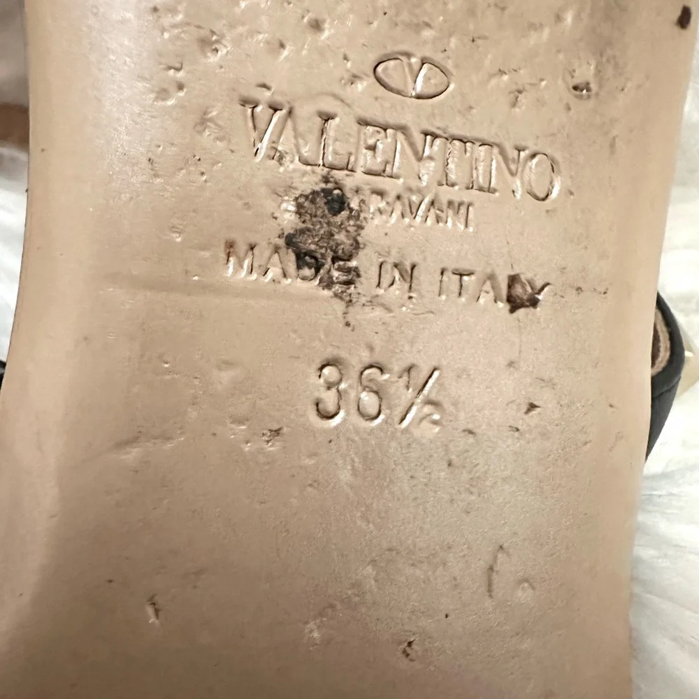 Valentino Rockstud Sandals Black Flats 36.5 - Picture 5 of 8